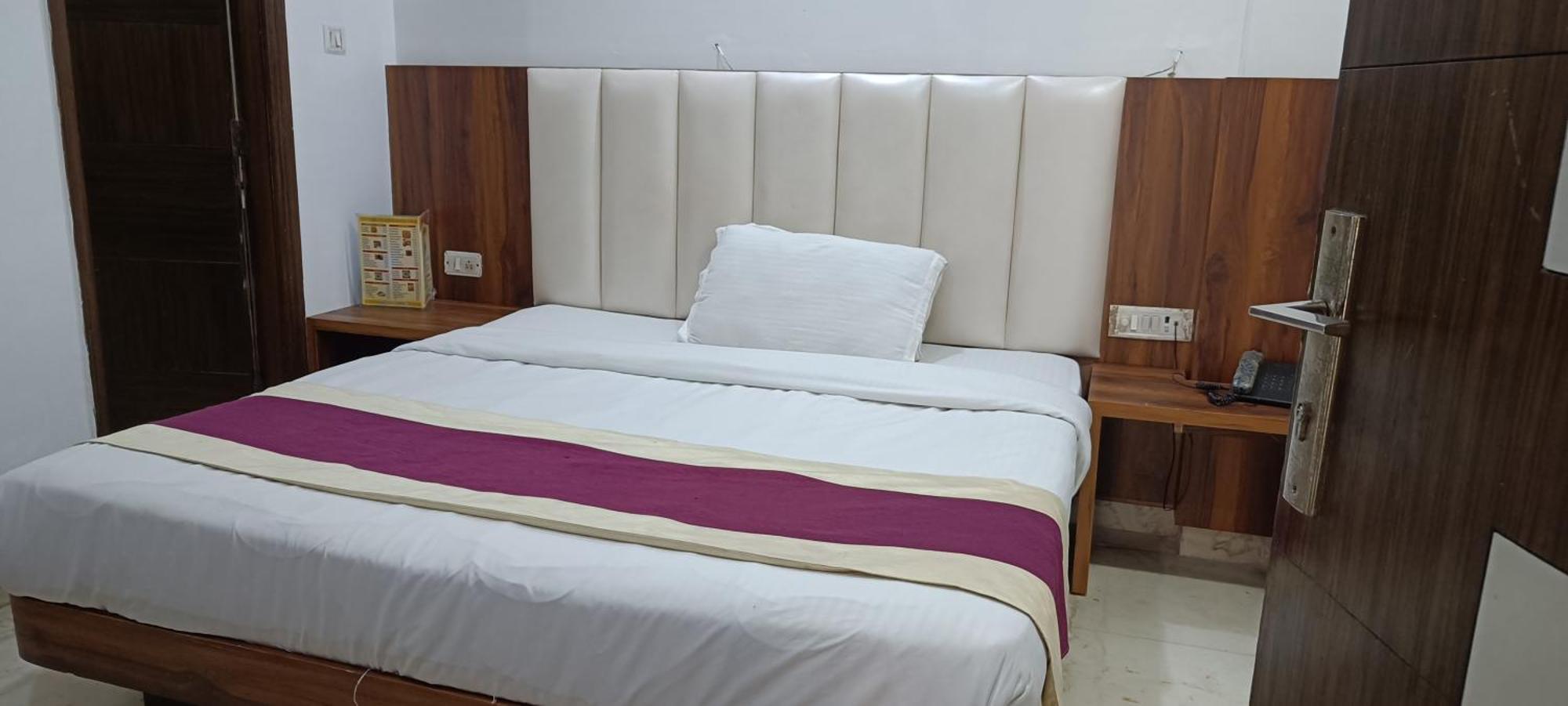Hotel A10 Nowe Delhi Zewnętrze zdjęcie